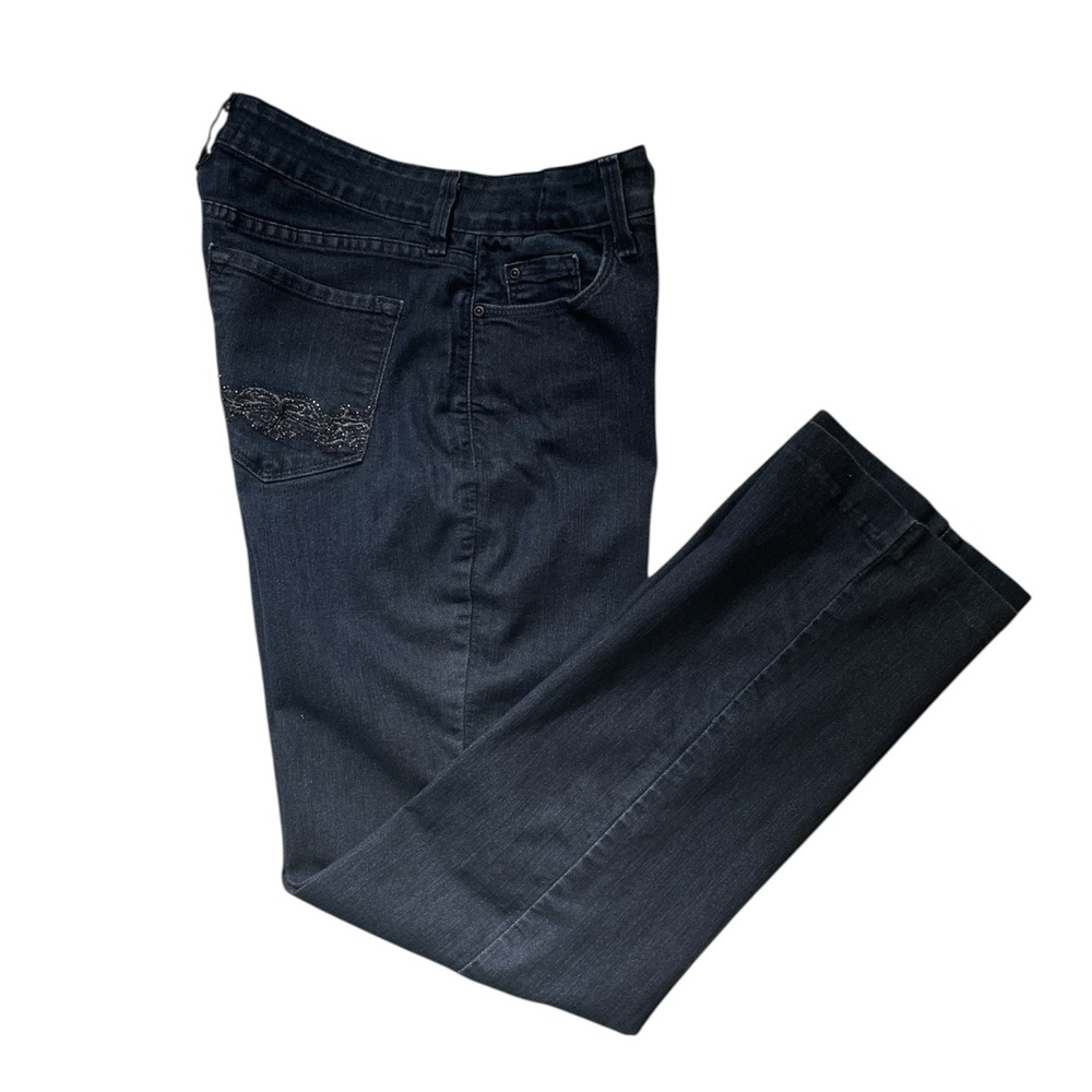 NYDJ jeans size 6. Straight leg, Dark wash, gently used
